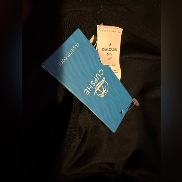 Cupshe Mindful Solids Deep Onyx Plunge Black One Piece - Picture 5 of 6